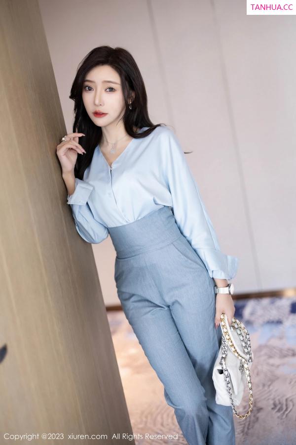 王馨瑶  [XiuRen]高清写真图 2023.07.21 No.7123 王馨瑶yanni 无内肉丝第7张图片